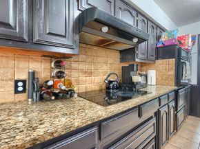 1048  Sherod Drive , DeSoto Texas 75115
