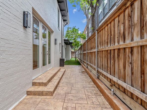 4712  Harley Avenue , Fort Worth Texas 76107