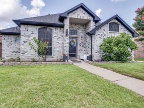 2704  Clearwater Drive , Mesquite Texas 75181