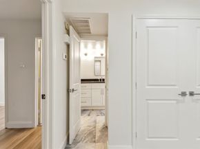 7525  Holly Hill Drive  17, Dallas Texas 75231