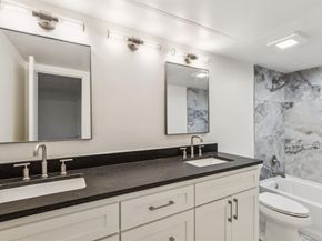 7525  Holly Hill Drive  17, Dallas Texas 75231