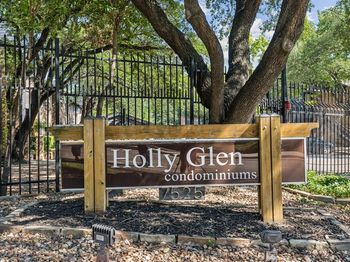 7525  Holly Hill Drive 