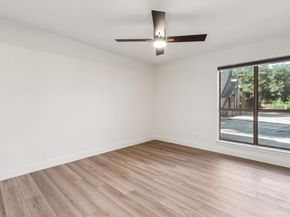 7525  Holly Hill Drive  17, Dallas Texas 75231