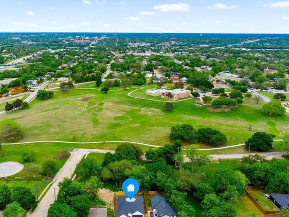 1409  Illinois Avenue , Fort Worth Texas 76104