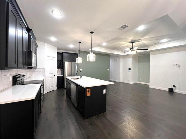 1409  Illinois Avenue , Fort Worth Texas 76104