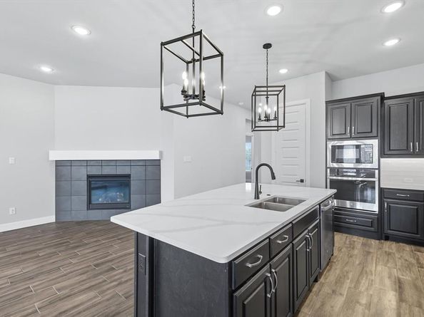 4760  Kings Garden Parkway , Arlington Texas 76005