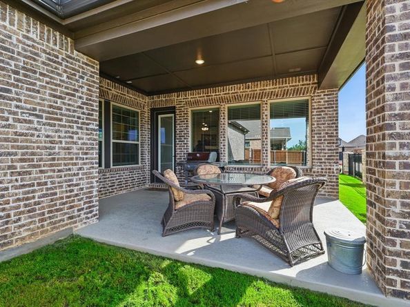 4760  Kings Garden Parkway , Arlington Texas 76005