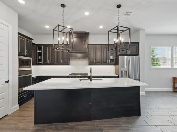 4760  Kings Garden Parkway , Arlington Texas 76005