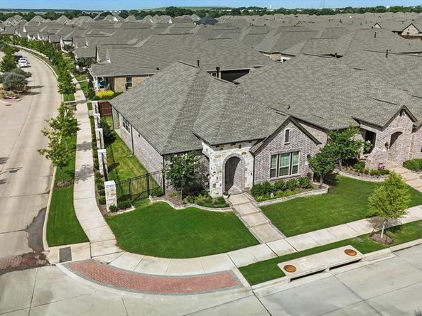 4760  Kings Garden Parkway , Arlington Texas 76005