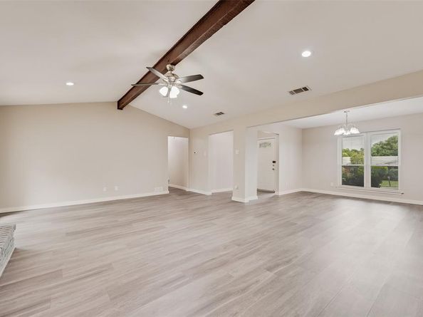 1305  Willow Way , Garland Texas 75043