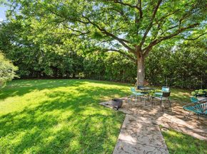 2544  Wedglea Drive , Dallas Texas 75211