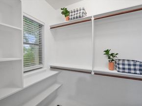 2544  Wedglea Drive , Dallas Texas 75211