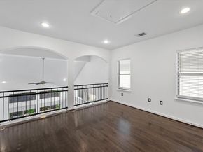2544  Wedglea Drive , Dallas Texas 75211