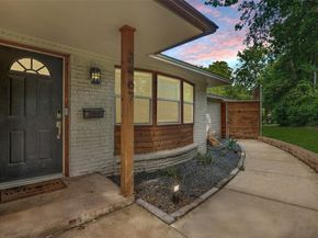 3467  Navajo Circle , Dallas Texas 75224