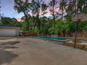 3467  Navajo Circle , Dallas Texas 75224