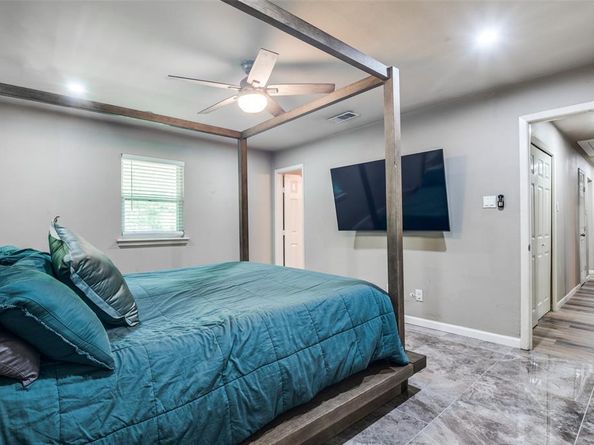 3467  Navajo Circle , Dallas Texas 75224
