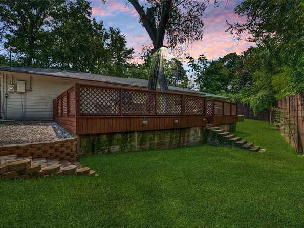 3467  Navajo Circle , Dallas Texas 75224