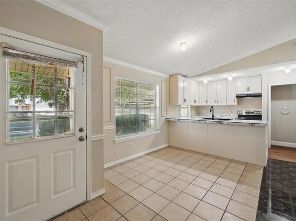 5605  Santa Fe Trail , Haltom City Texas 76148