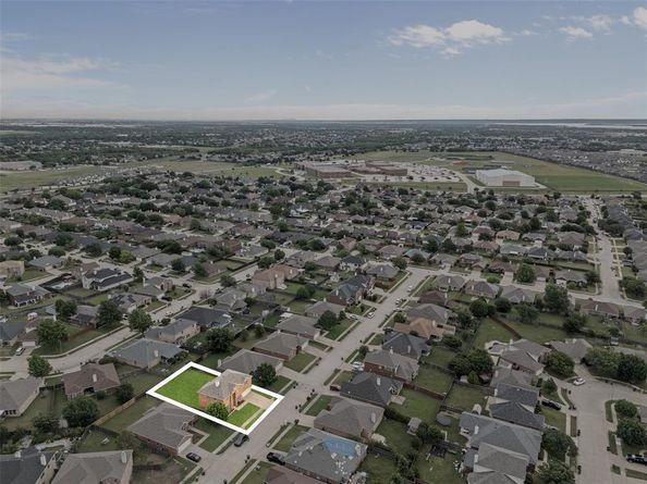 7005  Meadow Bend Drive , Arlington Texas 76002