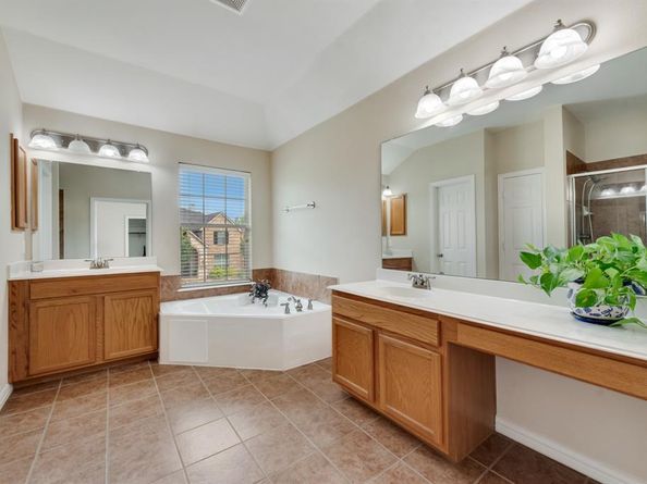 1090  Potter Avenue , Rockwall Texas 75087