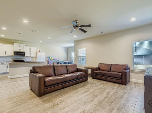 1309  Vintage Drive , Cedar Hill Texas 75104