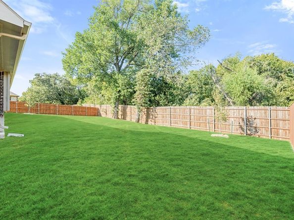 2413  Amelia Lane , Mansfield Texas 76063