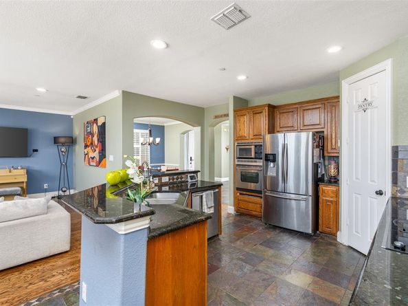 503  Poplar Lane , Irving Texas 75063