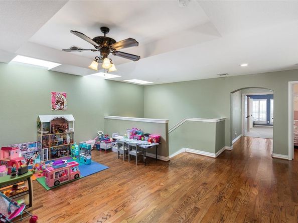 503  Poplar Lane , Irving Texas 75063