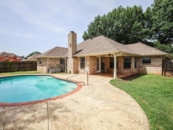 8033  Moss Rock Drive , Fort Worth Texas 76123