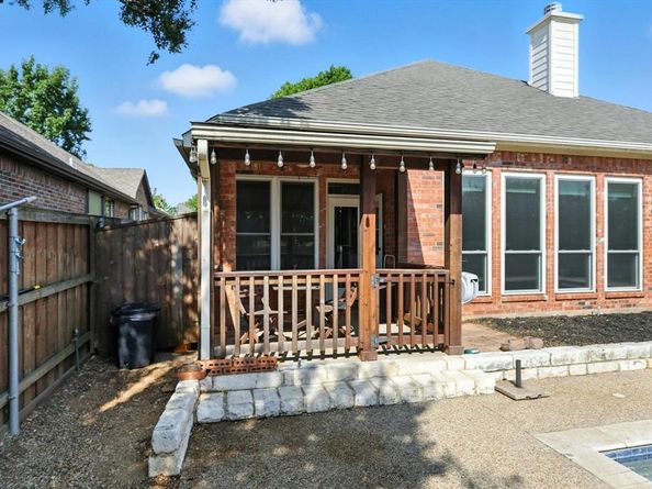 2006  Ledgestone Drive , Corinth Texas 76210
