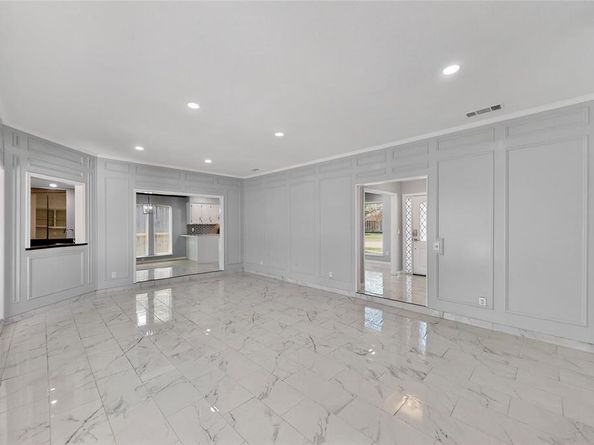 2260  Valley Mill  , Carrollton Texas 75006