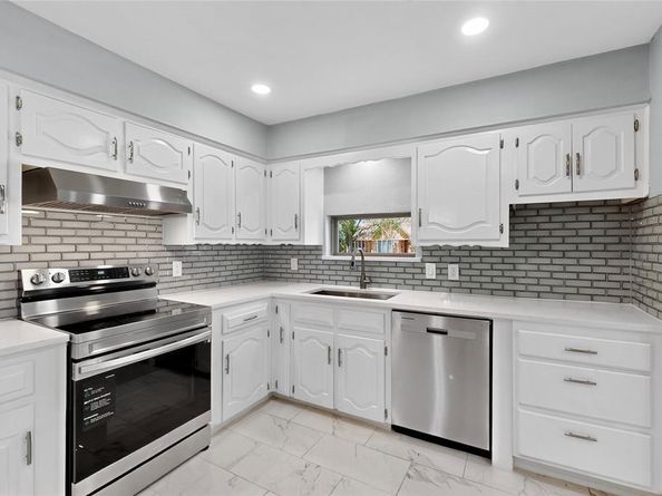 2260  Valley Mill  , Carrollton Texas 75006