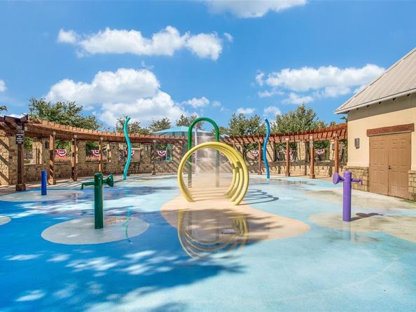 1401  Bonham Parkway , Lantana Texas 76226