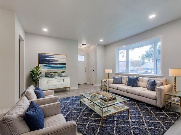 812  Bristol Court , Richardson Texas 75080