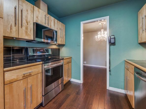 107  Brentwood Court , Irving Texas 75061