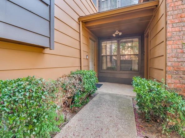 107  Brentwood Court , Irving Texas 75061