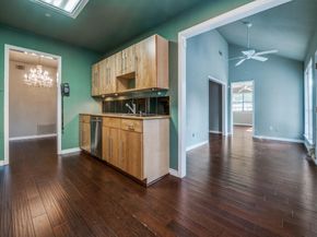 107  Brentwood Court , Irving Texas 75061