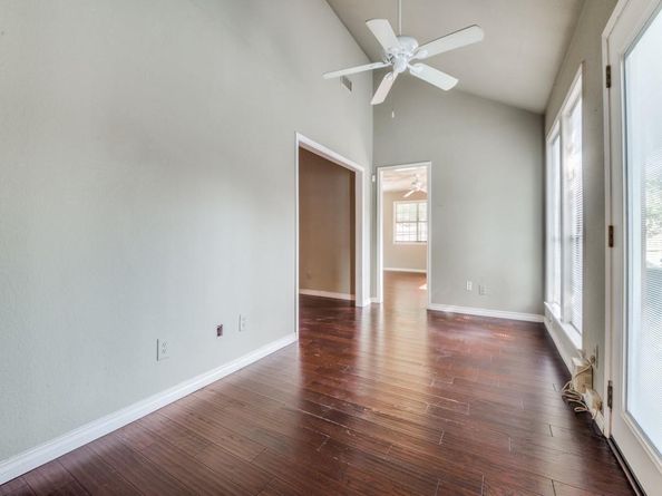 107  Brentwood Court , Irving Texas 75061