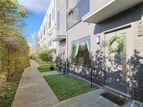 4640  Munger Avenue  109, Dallas Texas 75204