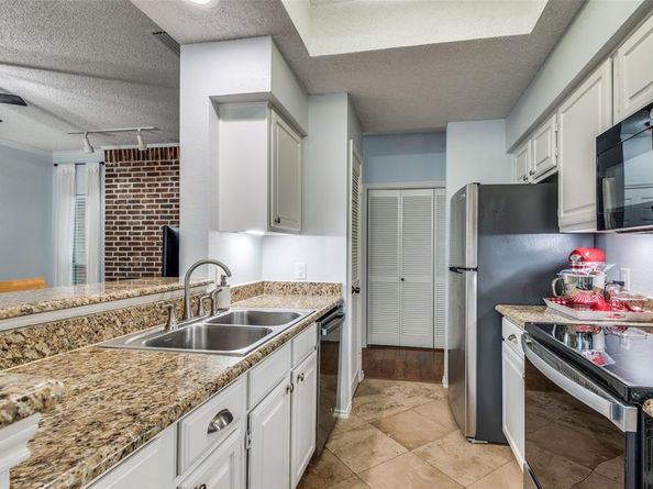 2500  Ascension Boulevard  211, Arlington Texas 76006