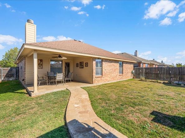 9225  Marilyn Drive , White Settlement Texas 76108