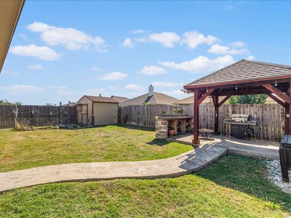 9225  Marilyn Drive , White Settlement Texas 76108