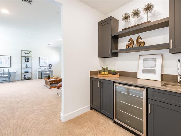 6534  Deloache Avenue , Dallas Texas 75225