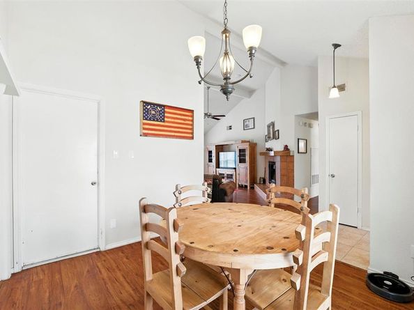 1613  Autumn Breeze Lane , Lewisville Texas 75077