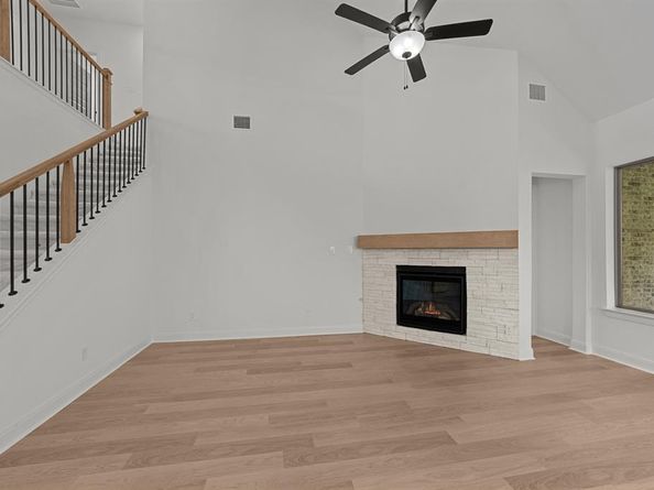 6208  Beacon Hill Way , Fort Worth Texas 76112