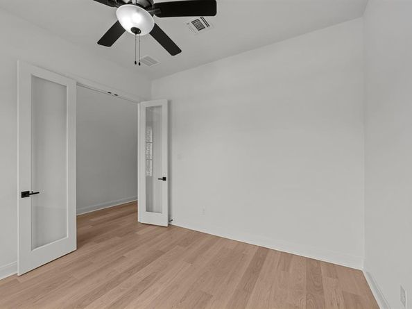 6208  Beacon Hill Way , Fort Worth Texas 76112
