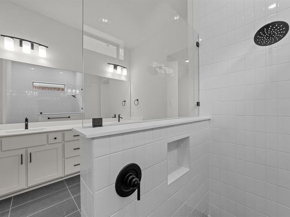 6208  Beacon Hill Way , Fort Worth Texas 76112