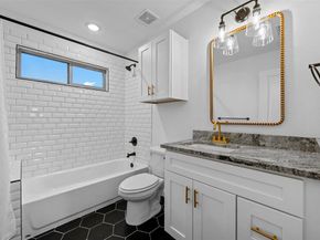 2720  Lasalle Street , Fort Worth Texas 76111