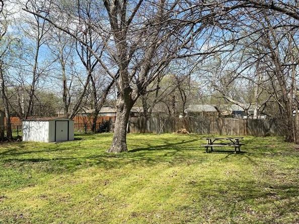1012  Cordell Street , Denton Texas 76201