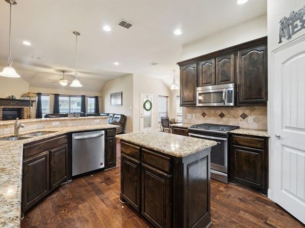4248  Leeds Drive , Crowley Texas 76036